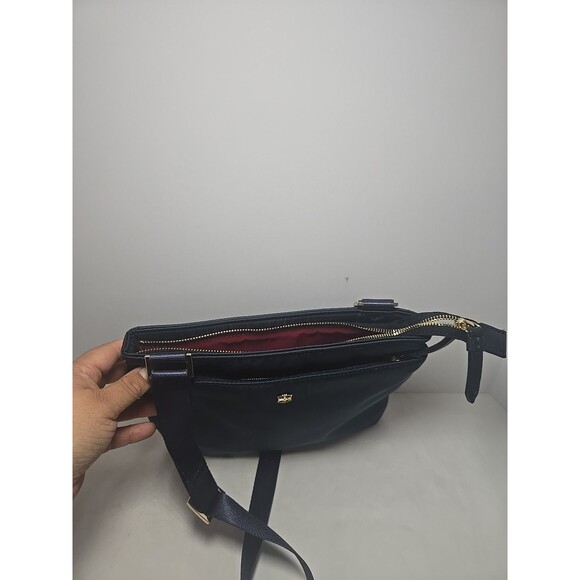 Victorinox Victoria 2.0 Slim Shoulder Bag  dark blue - Picture 5 of 15